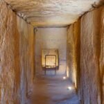 Внутренний коридор дольмена Вьера в Испании