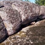 Фрагмент мегалита Украины сблизка