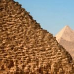 Великая пирамида Хеопса каменные блоки боковой ракурс