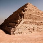 Ступенчатая пирамида Джосера архитектурный ансамбль