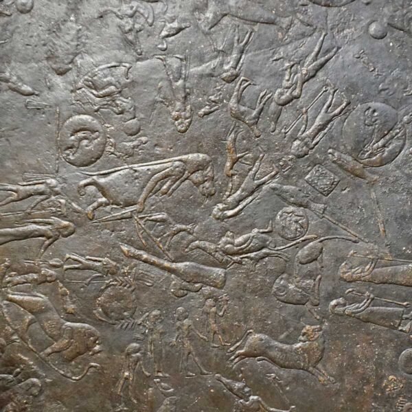 Фрагмент потолочного рельефа Дендерского зодиака в храме Хатхор